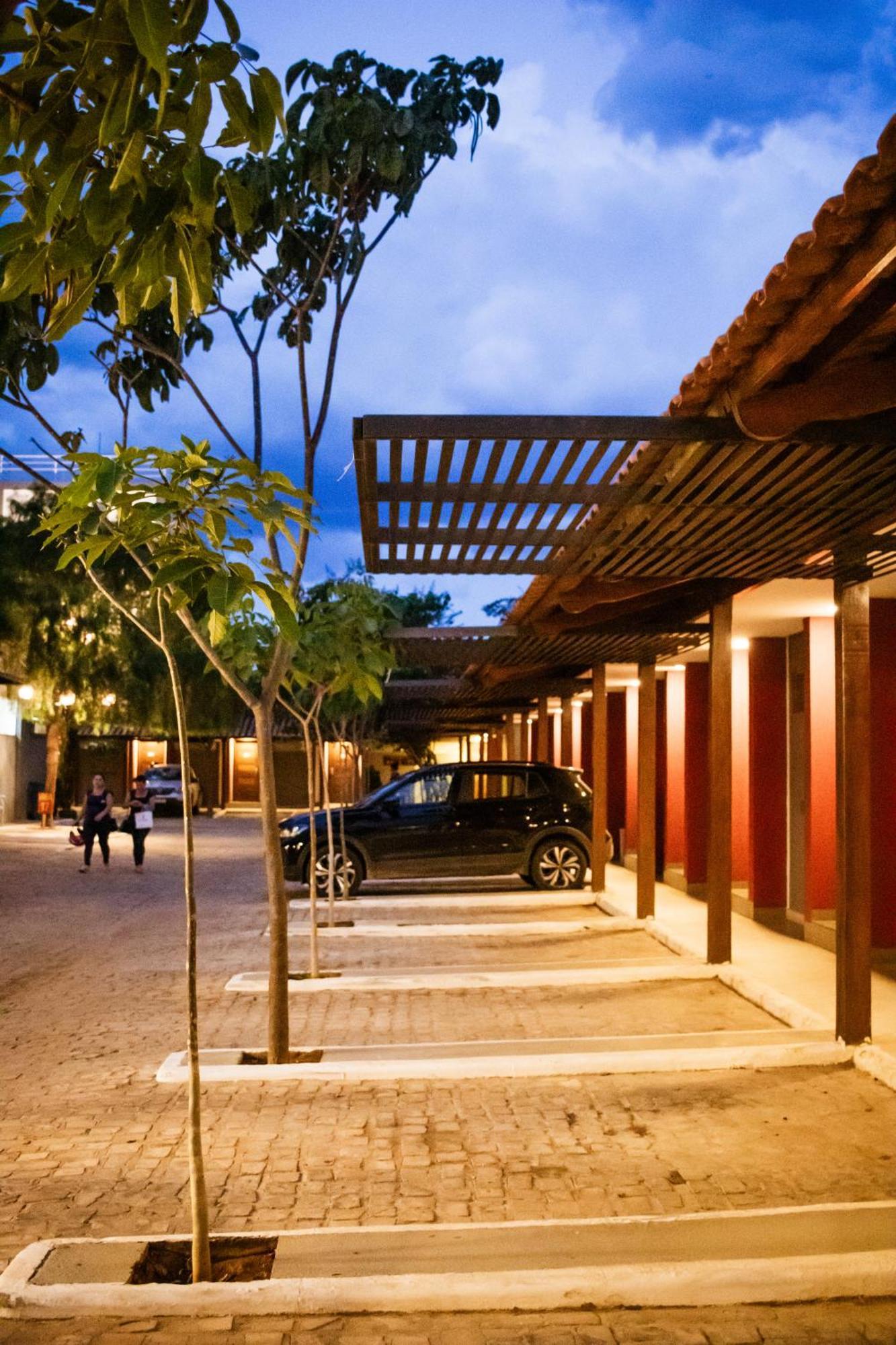 Hotel W4 3*